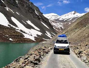 Manali to Leh Overland Safari with Tsomoriri Lake in Ladakh